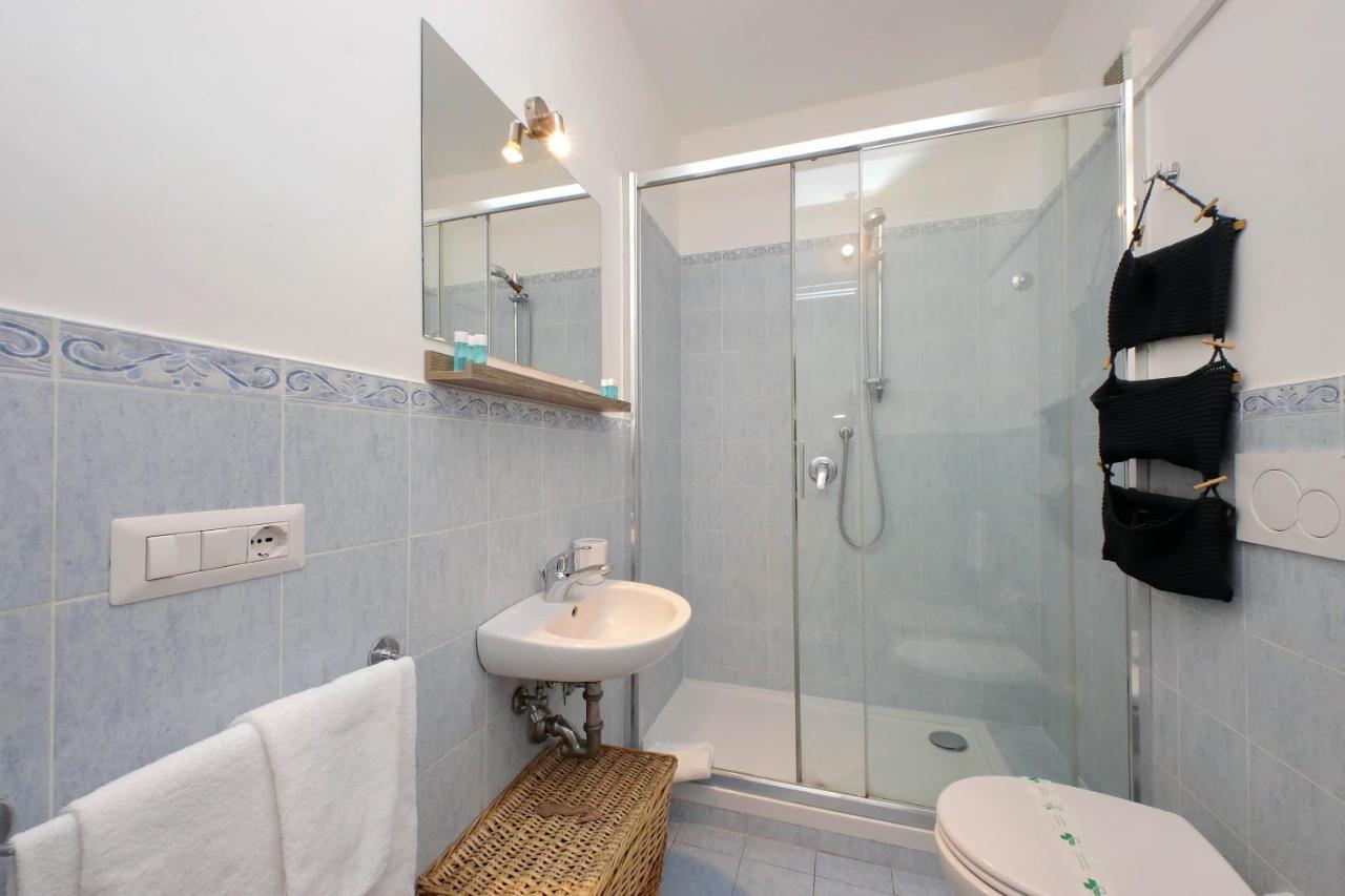 Cozy Merulana Rome Bagian luar foto